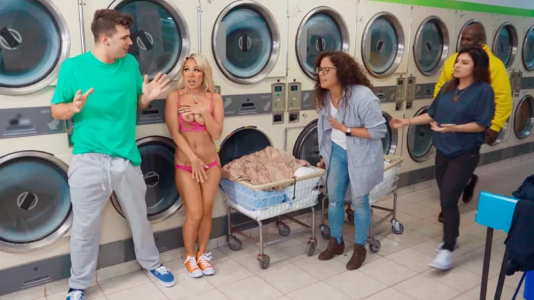 BrazzersExxtra – Laundromat Loads/ Luna Luxe
