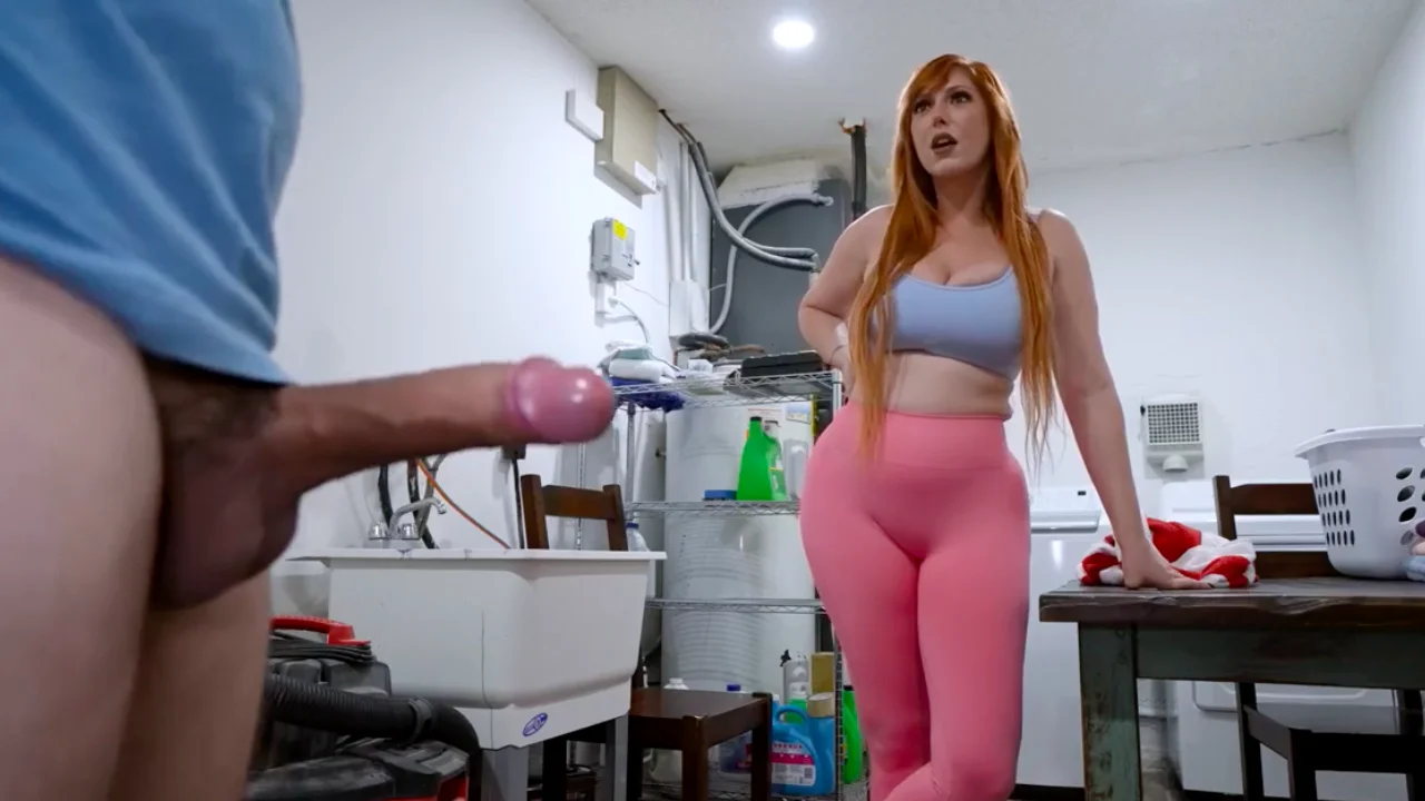 MylfSeeker – Finding a Redhead with the Biggest Tits & Ass/ Lauren Phillips